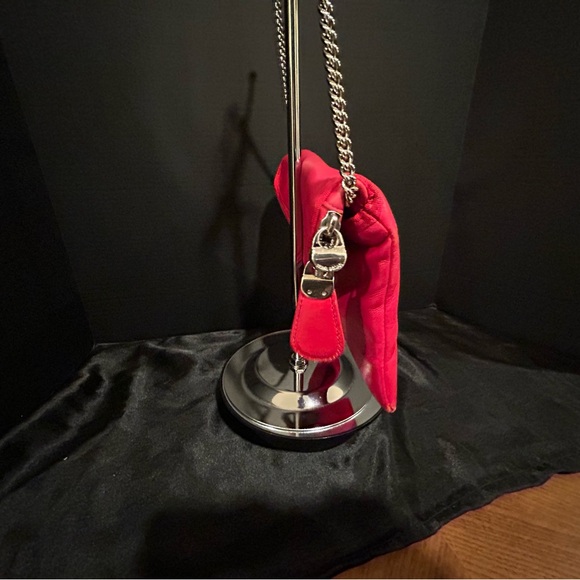 Henri Bendel Red Leather Crossbody Purse. Like new condition. - Picture 2 of 10